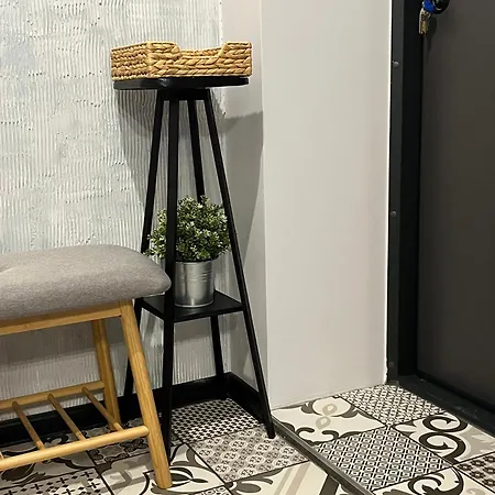 Handmade - Βάρνα