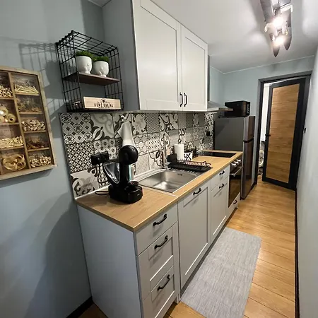 Handmade - Apartment